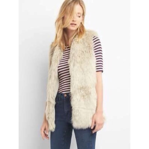 Gap NWT Faux Fur Natural Ecru Oversized Open Vest Small Medium Bloggers Favorite - Picture 5 of 11